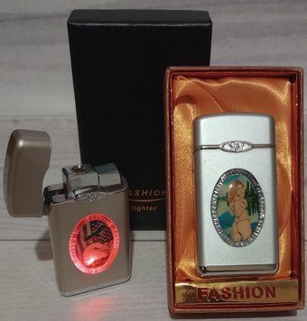 Газова запальничка миготлива 🚨 в подарунковій упаковці 🎁 Наталка 👩 D406-7 D406-7 фото