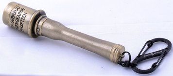 Зажигалка газовая-брелок Граната №3463 №3463 фото