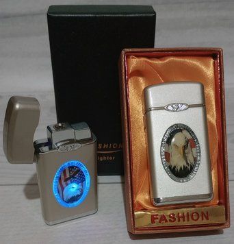 Газова запальничка миготлива 🚨 в подарунковій упаковці 🎁 Орел шеф 🦅 Lighter D406-10 D406-10 фото