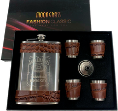 Подарочный набор 6в1 фляга (обтянута кожей), 4 рюмки, лейка "Jack Daniels" DJH-1499-1 DJH-1499-1 фото