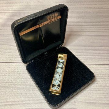 Зажигалка в подарочной коробке "FUTAI" (Турбо пламя 🔥) D122 Gold D122-Gold фото