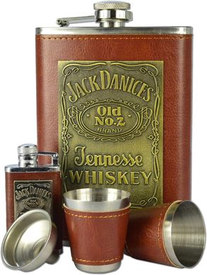 Подарочный набор 5 в 1 фляга с набойкой 'Jack Daniels' (обтянута кожей), 2 рюмки, лейка, зажигалка D409 D409 фото