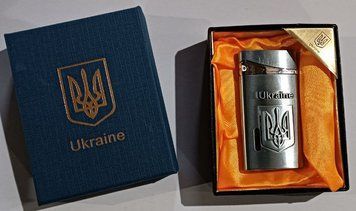 Запальничка в подарунковій упаковці Герб України 🇺🇦 (Гостре полум'я) HL-325-1-1 HL-325-1-1 фото