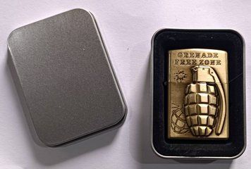 Запальничка бензинова в подарунковій коробці 'Граната' HL-330-4 HL-330-4 фото