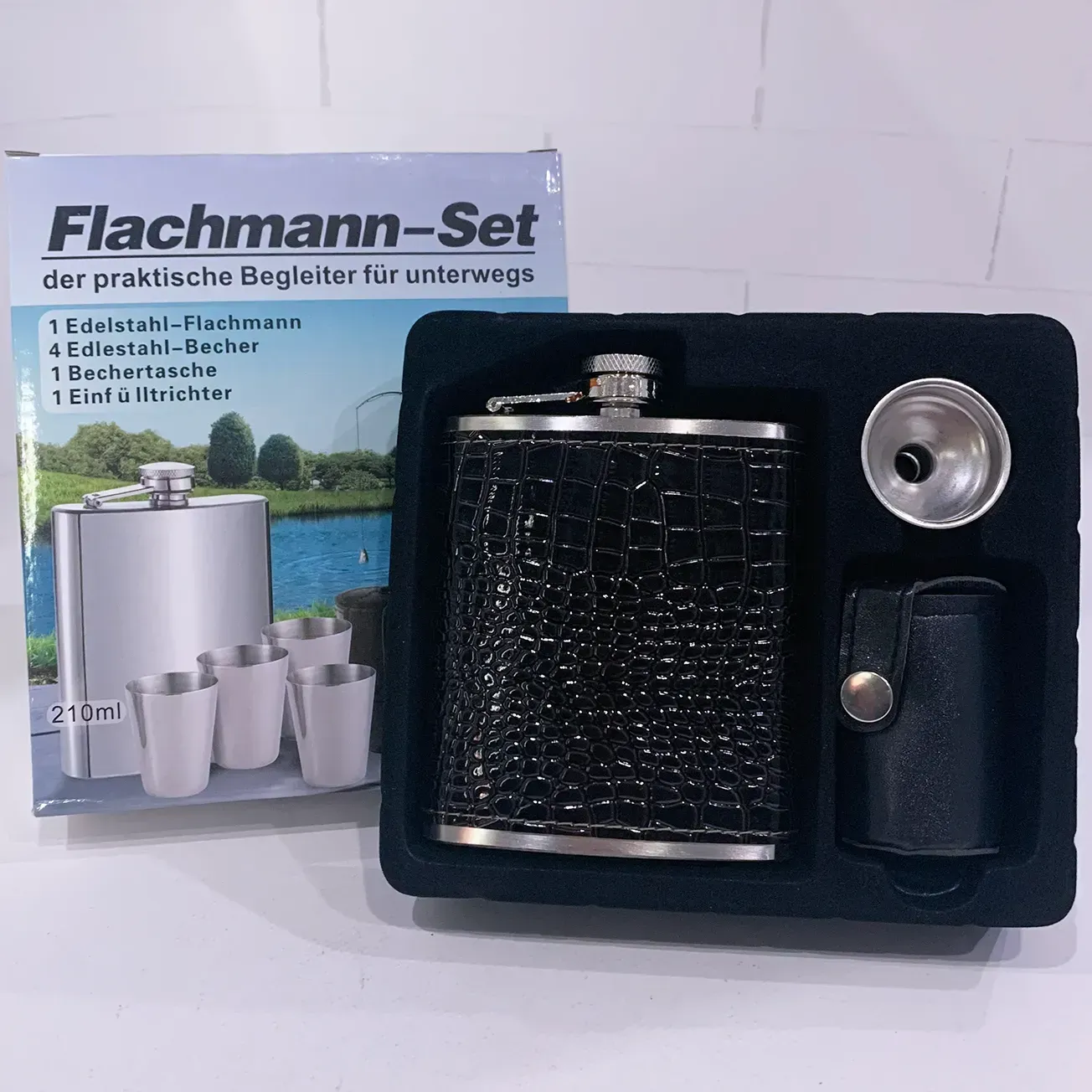 Подарочный набор с флягой и рюмками Flachmann-Set