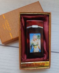 Зажигалка в подарочной коробке Девушка (Турбо пламя, мигающая, музыкальная) FASHION D95-3 D95-3 фото