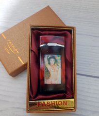 Зажигалка в подарочной коробке Девушка (Турбо пламя, мигающая, музыкальная) FASHION D95-6 D95-6 фото