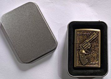 Зажигалка бензиновая в подарочной коробке "Револьвер 357 Magnum " HL-335 HL-335-1 фото